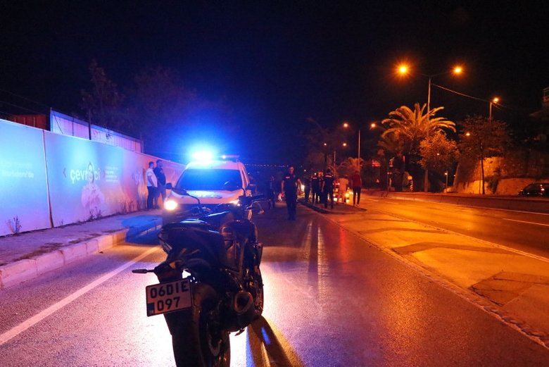 İzmir'de genç öğretmenin acı sonu! Feci kazada hayatını kaybetti