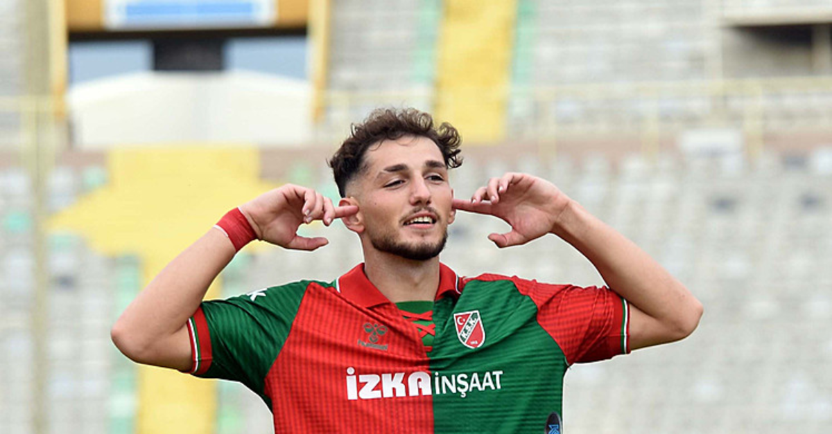 Karşıyaka yıldızını mumla arıyor!