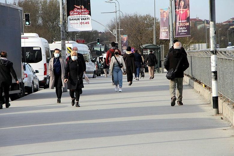 Koronavirüste vakalar düşmezse 9 gün tam kapanma gündemde!