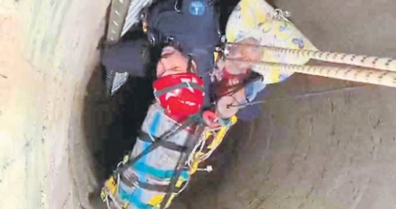 İzmir’de yaşlı adamı itfaiye kurtardı