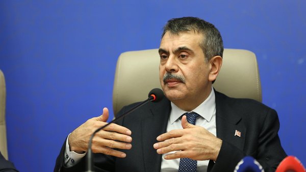 son-dakika-lisede-zorunlu-egitim-suresi-kisaliyor-22-ve31-modeli-masada-bakan-tekin-bunu-planliyor-1746599620209.jpg
