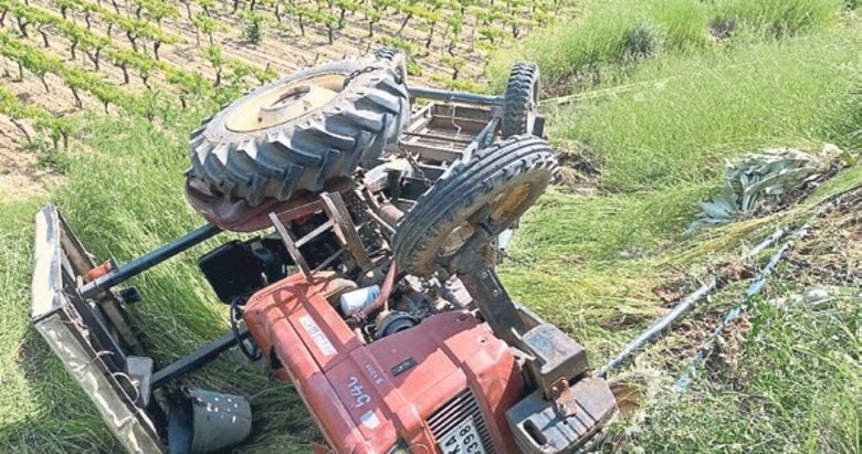 Manisa’da şarampole yuvarlanan traktörün sürücüsü öldü
