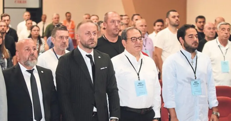 Büyük Altay’da kongre günü
