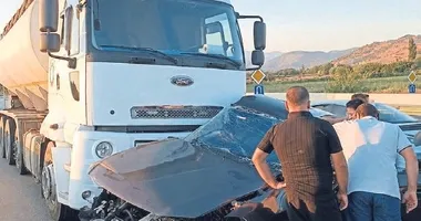 Gurbetçi çift kazada can verdi