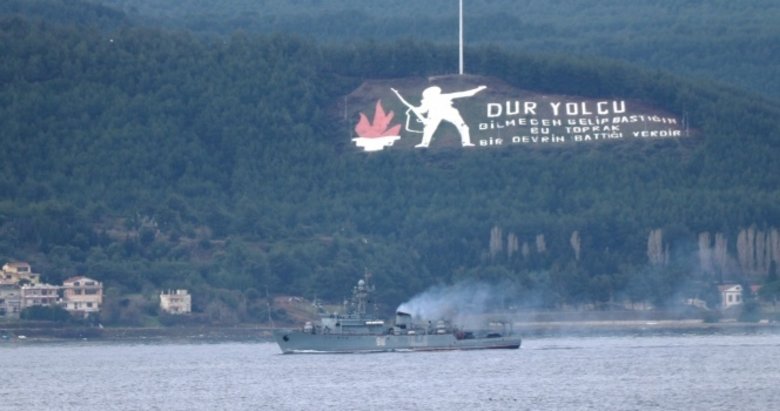 Rus askeri gemileri Çanakkale Boğazı’ndan geçti