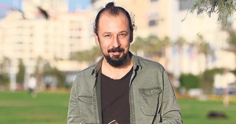 Halil Fincan minik okurlarıyla buluşuyor