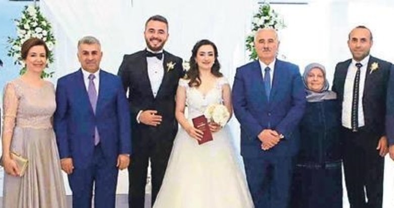 Genç hakimin nikah şahitliğini Yargıtay Başkanı Akarca yaptı