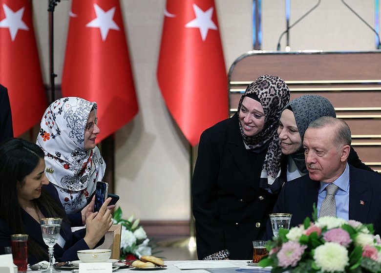 Eğitim Ailesi ile iftar programında önemli mesajlar