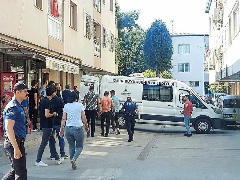 İzmir’de kan donduran olay! İki çocuğunu vurup intihar etti