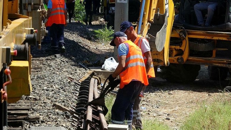 Kaza İZBAN seferlerini aksattı! 6 saatlik çalışmayla kaldırıldı
