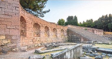 Antik şifa merkezi Pergamon Asklepionu