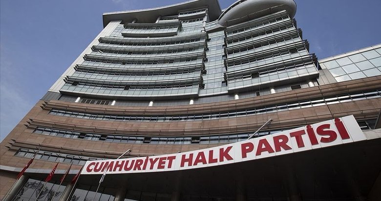 CHP’de yönetim krizi