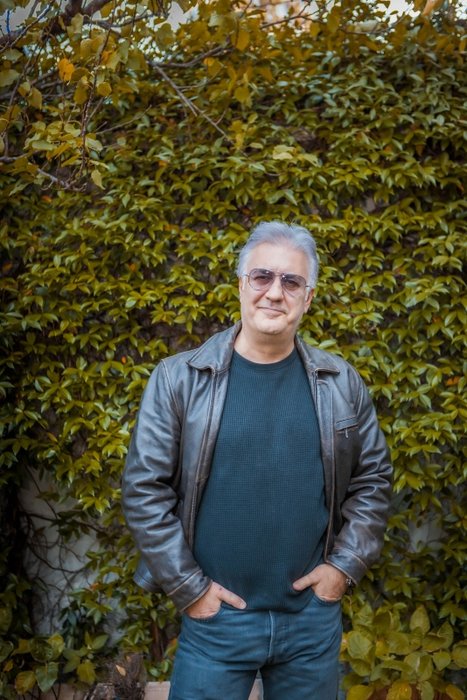 Ünlü oyuncu Tamer Karadağlı sosyal medya fenomenlerine verdi veriştirdi