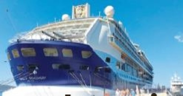 Dev kruvaziyer 1797 yolcu getirdi