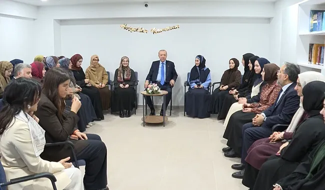 Başkan Erdoğan’dan üniversite öğrencilerine ziyaret!