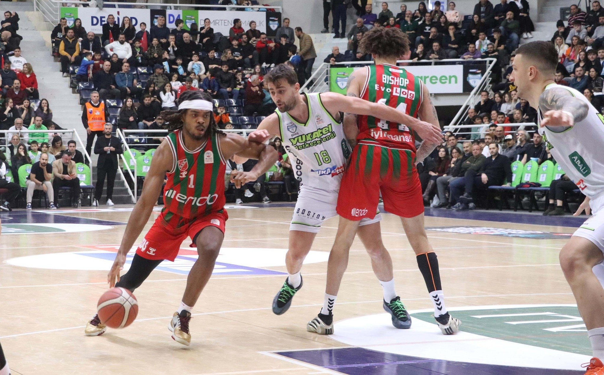 Kaf-Kaf'ın potada boyu bükük!