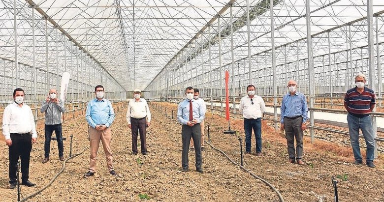 Milas’a ilk muz fidanı törenle dikildi