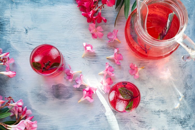 Evde kolayca hazırlayabileceğiniz Ramazan Şerbeti tarifi!