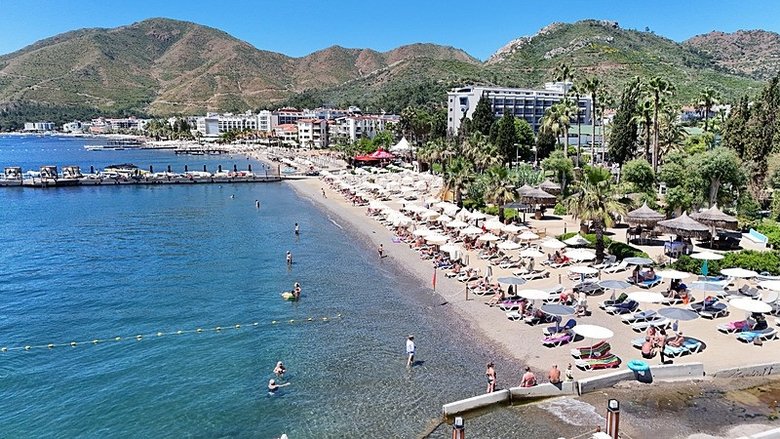 mugla-sahilleri-kurban-bayraminin-son-gununde-de-hareketli-1780138182445.jpeg
