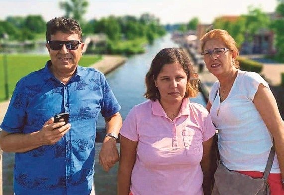 Karanlık dünyası İnci gibi parladı