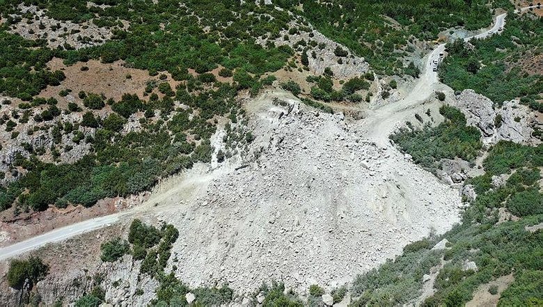 60 yıllık çile dinamitle son buldu! Böyle havaya uçuruldu