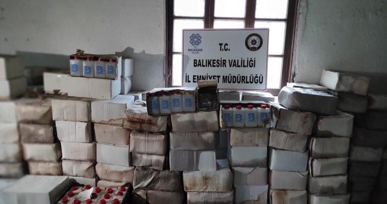 Balıkesir’de kaçak alkol operasyonu! Öyle bir yere saklamışlar ki...