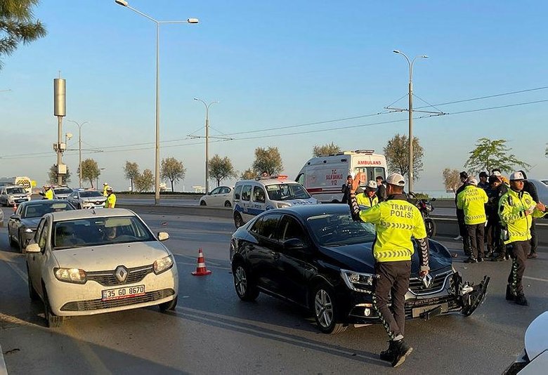 İzmir’de acı son! Karşıya geçerken otomobilin altında kaldı