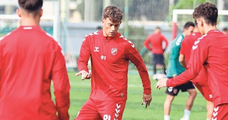 Karşıyaka’dan suni çim önlemi