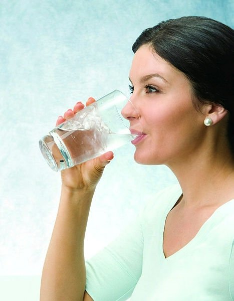 Suyun faydaları neler? Günde 11 bardak su içerseniz...