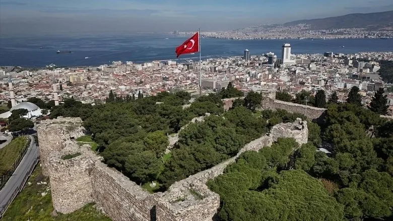 izmirin-isim-haritasi-degisti-izmirde-en-cok-kullanilan-erkek-ve-kadin-isimleri-belli-oldu-listenin-zirvesinde-1787388230716.jpeg