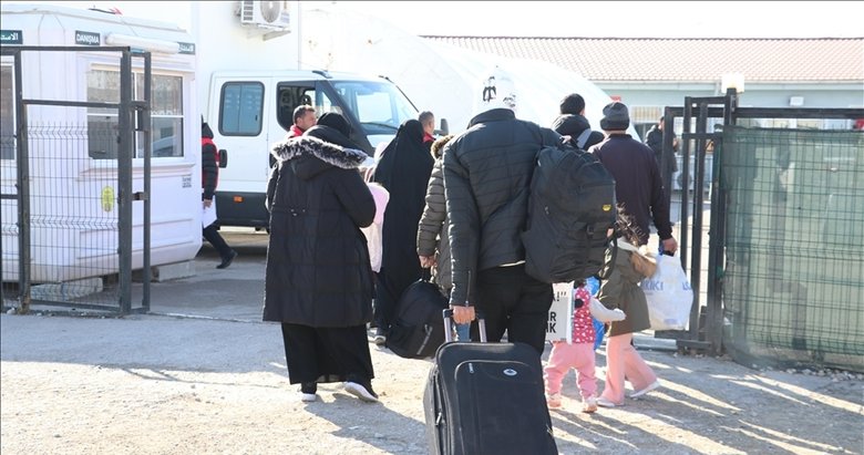 Türkiye’deki Suriyelilerin Kilis’ten ülkelerine dönüşü sürüyor