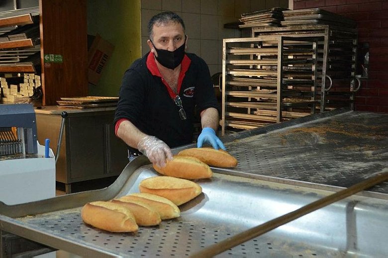 İzmir’de fırıncılar sokağa çıkma yasağına hazır