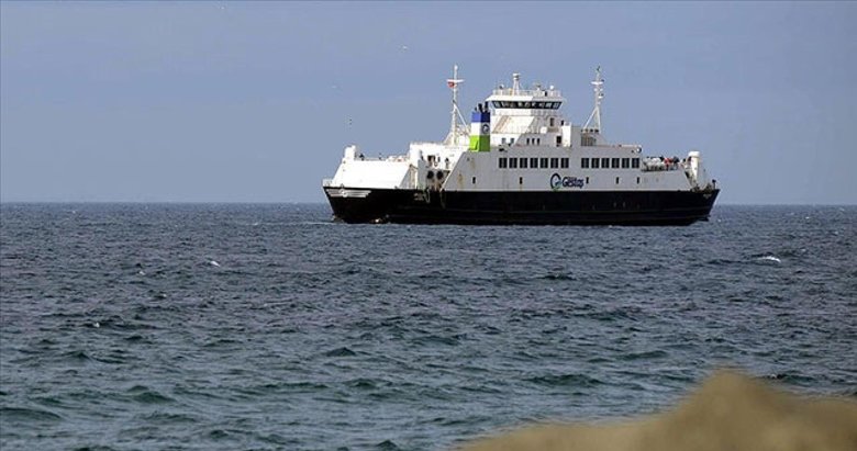 Bozcaada ve Gökçeada’da feribot seferlerine hava engeli
