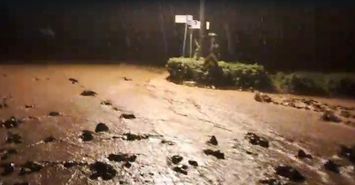 Marmaris’te sağanak etkili oldu