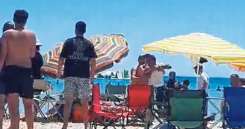 Çeşme’de Şemsiyeni açamazsın kavgası