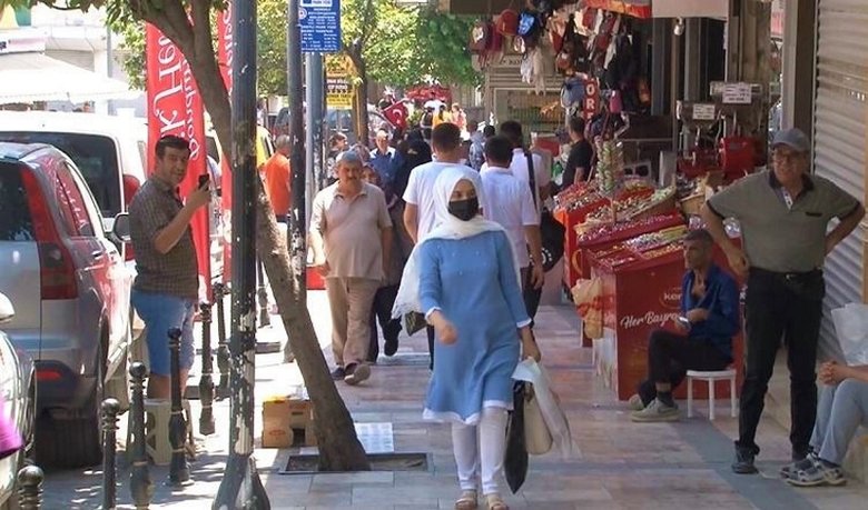 Denizli’de bayram hareketliliği! Alışveriş telaşı başladı