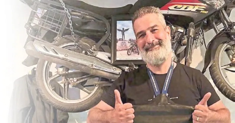 ‘Motovlogcu Dayı’ son yolculuğuna uğurlandı