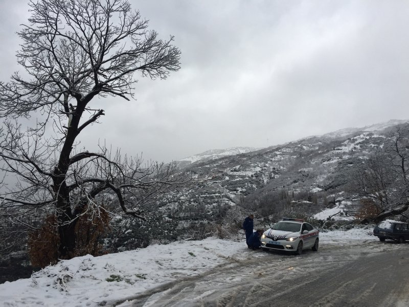 İzmir’in dağlarında kar kalınlığı yarım metreyi aştı