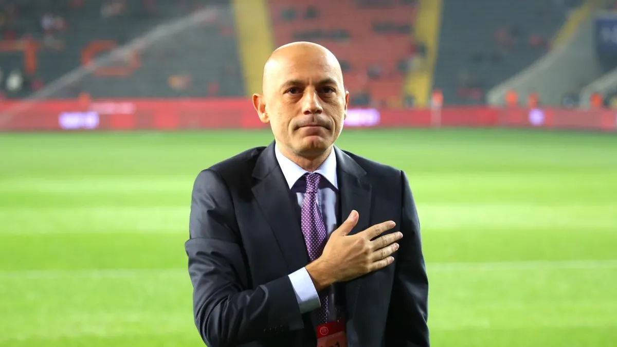 Cüneyt Çakır, Rusya'ya transfer oldu!