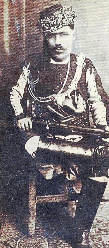 Eşkıyalıktan kahramanlığa efeler