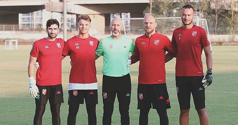 Karşıyaka’ hakan antrenmana çıktı