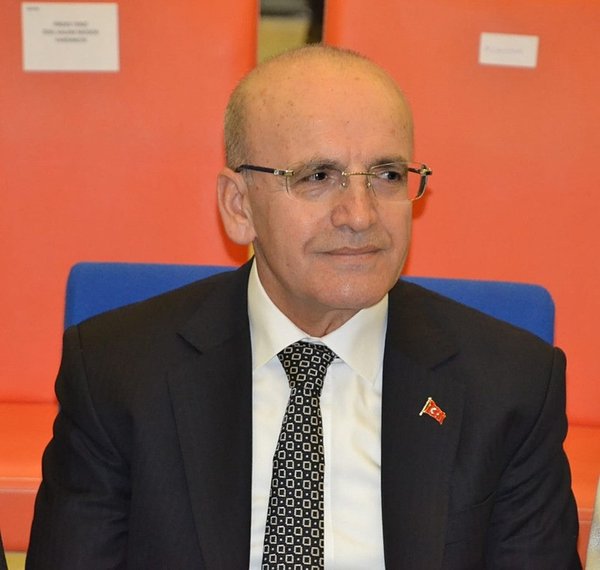 hazine-ve-maliye-bakani-mehmet-simsek-fiyat-istikrarini-saglayacagiz-1766780080059.jpeg