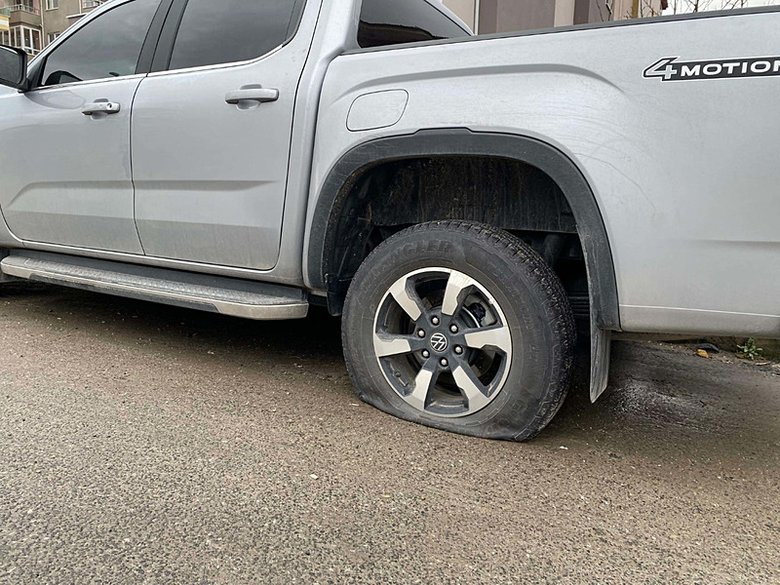 Muğla’da araçların lastiklerini kesen kadın yakalandı