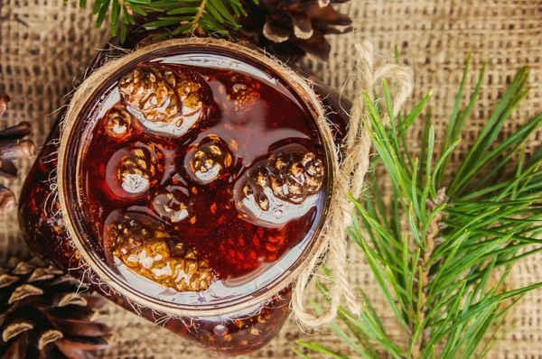 Doğal şifa kaynağı kozalak pekmezinin faydaları saymakla bitmiyor