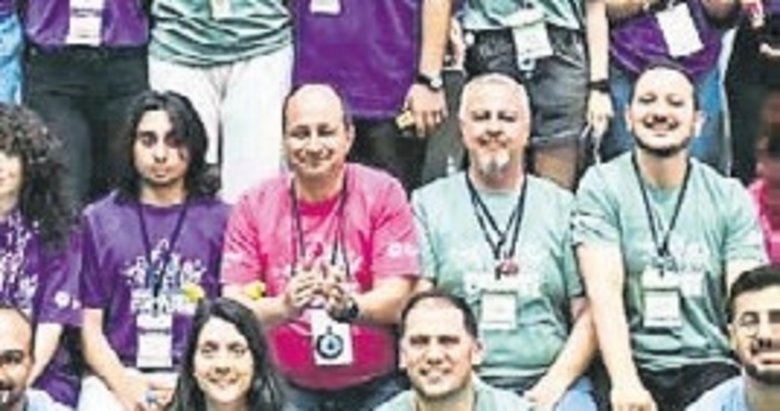 Dünya Robot Olimpiyatı Finali İzmir’de yapıldı