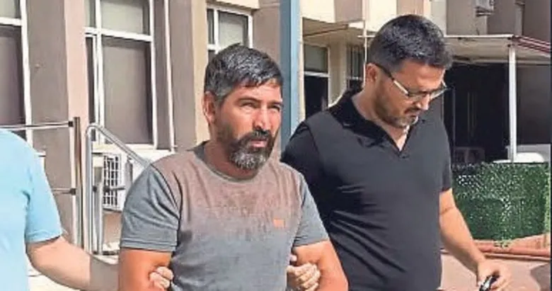 Öfkeli baba satırla damadının evini bastı
