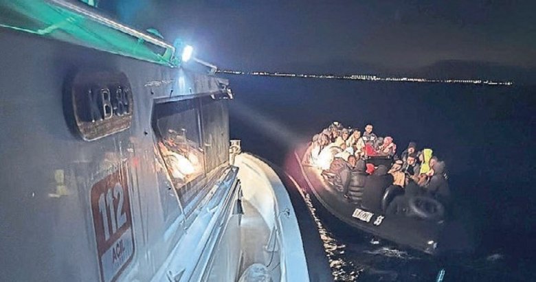 İzmir açıklarında 38 düzensiz göçmen kurtarıldı