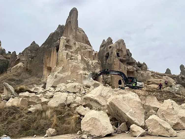 kapadokyayi-sarsan-facia-yikilan-peribacasinin-onceki-hali-dikkat-cekti-1793342379238.png