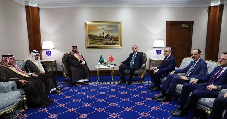 Katil İsrail’i durduracak güce sahibiz