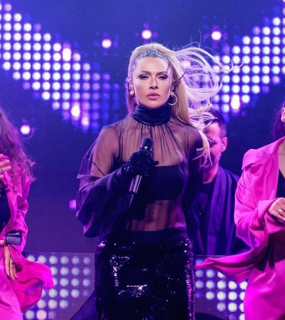 Hadise New York’u adeta salladı